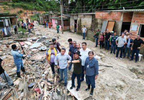 Prefeito David Almeida Decreta Calamidade Pública Após Tragédia Que Matou Oito Pessoas Em Manaus