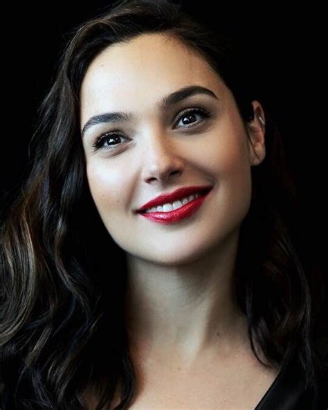 gal gadot will be our forever crush and these pictures are proof of it