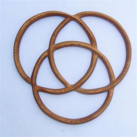 Celtic Knot of Three Circles-Trinity Knot of Integration Wood Carving ...