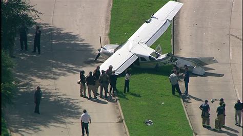 Small Plane Crash In Texas Injures Multiple People Abc7 San Francisco
