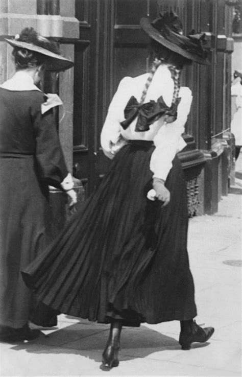 Amazing Photos Of London Street Style During Edwardian Era 1905 1908