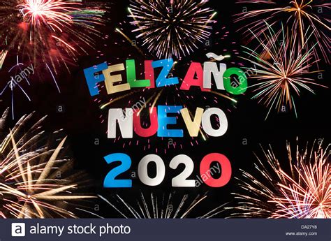Descargar mensajes bonitos de año nuevo para enviar por whatsapp. Feliz Ano Nuevo Spanish Stock Photos & Feliz Ano Nuevo ...
