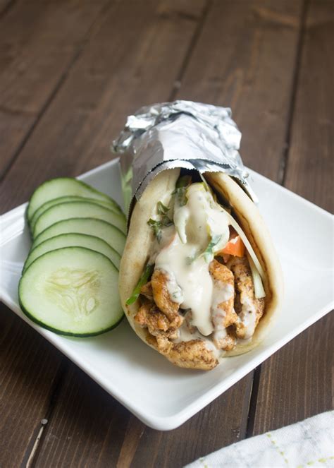 Quick And Easy Chicken Gyros With Tzatziki Sauce Gimme Delicious