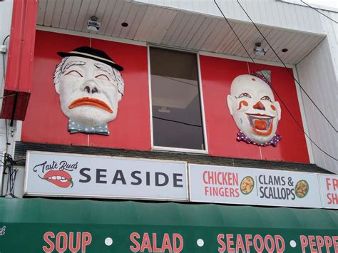 Comedy and Tragedy - Salisbury Beach, MA - today at noon. 39 degrees