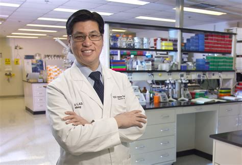 Illinois names inaugural dean of the Carle Illinois College of Medicine