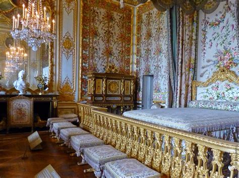 These include 19 state rooms, 52 royal and guest bedrooms, 188 staff bedrooms, 92 offices and 78 bathrooms.that makes 190 bedrooms. Palace of Versailles - Tourist Destinations
