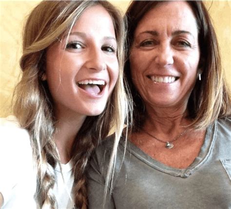 Mom Accidentally Goes Into Wrong Dorm While Trying Surprise Her Daughter