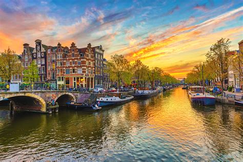 Veja mais ideias sobre amsterdã, viagens, holanda. Viaje a Holanda. Navidad. Crucero Fluvial por el Rin. Fin de Año 2019