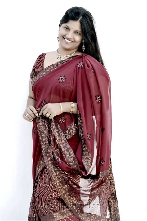 Telugu Actress Preethi Sele In Saree Photo Shoot Stills