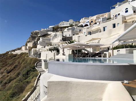 Luxury On The Cliffs Of Oía A Review Of The Mystique Hotel In