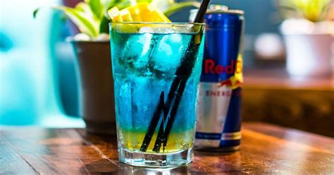 20 Best Red Bull Cocktails Mixed Drink Recipes