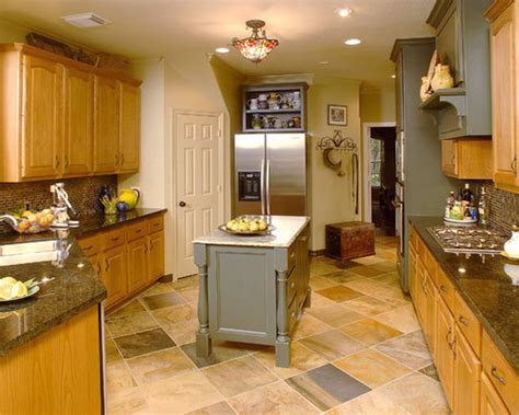 Kitchen with oak wood amazing kitchen room with honey colored cabinets and oval center island. Golden Oak Cabinets Ideas, Pictures, Remodel and Decor