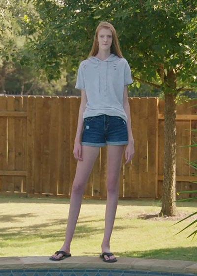 Maci Currin The Tallest Women With The World S Longest Legs