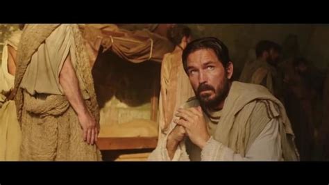 He was struck by a white light which blinded him. Trailer oficial de 'Pablo, el apóstol de Cristo' - Bekia ...