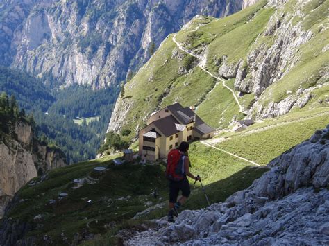 Hiking In The Italian Dolomites Italy Travel Beautiful Places Lake Como