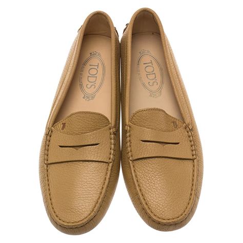 Tods Beige Leather Penny Loafers Size 395 Tods Tlc