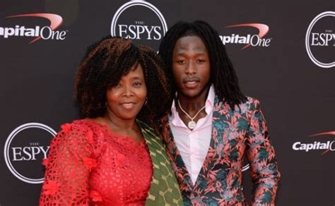 Kei ansu kamara is a sierra leonean footballer who plays for norwich city in the english premier league on loan from sporting kansas city of major league soccer. Alvin Kamara Bio, Net Worth, Salary, Girlfriend, Age ...
