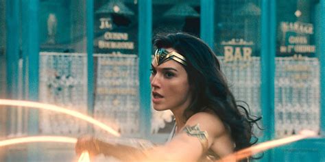 Wonder Woman Movie Images Show Lasso Of Truth Screen Rant