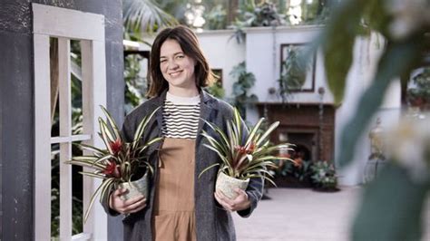 frances tophill gardeners world star shares how she avoids embarrassing wardrobe mishaps