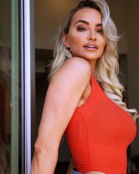 Lindsey Pelas Is Drop Dead Gorgeous Flaunting Ripped Body In Skin Tight