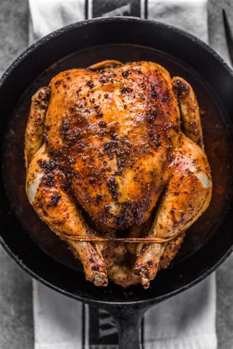 This recipe combines fresh vegetables with juicy chicken to create the perfect healthy and delicious dinner. Easy Roasted Chicken | Platings&Pairings