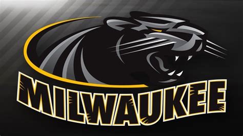 Panthers Win Big Over Flames 83 55 Uwm Post