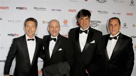 Araceli gonzález escribió un fuerte descargo luego de que adrián suar hablara de la relación que tiene con ella y con griselda siciliani. Nuevo revés: Adrián Suar pierde a un histórico de Polka y ...