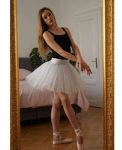 Avva Ballerina