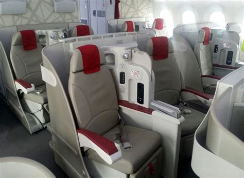 We will offer you lunch or dinner consisting of a starter, followed by a hot dish. Royal Air Maroc Certified 4-Star Airline - Skytrax