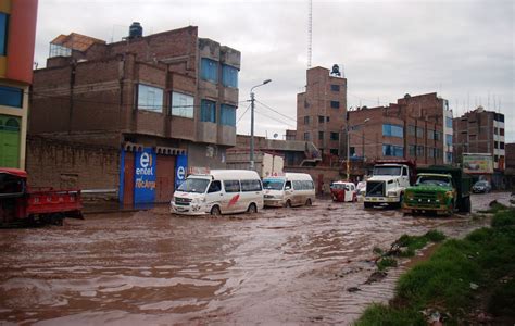 Juliaca Soporta Lluvia De Más De 8 Horas E Inunda Calles Y Viviendas