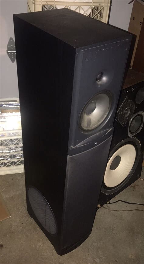 Infinity Rs8 Pair Of Speakers Wbuilt In Powered Subwoofers No
