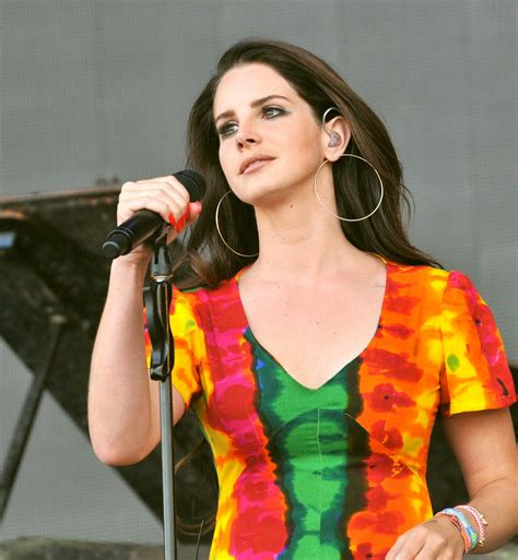 Lana Del Rey Stats On Twitter Lana Del Rey Was The 4th Most Followed Female Artist 14th