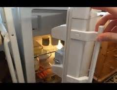 Kühlschranktür geht immer auf so schaffen Sie Abhilfe
