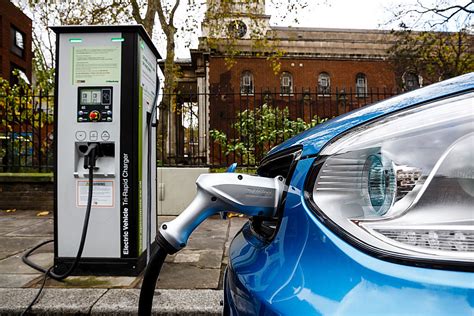 Contract Enables 300 Ny Electric Vehicle Charging Stations