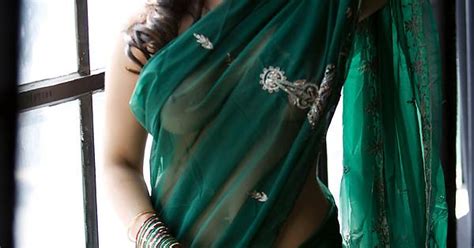 Sunny Leone Looking Hot In Saree Imgur