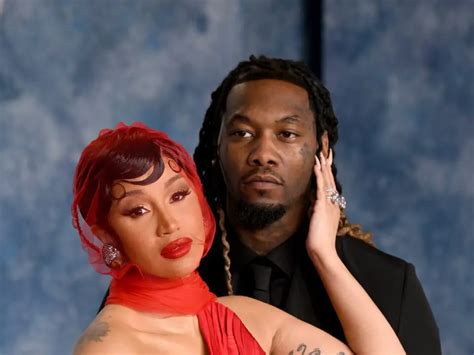 Cardi B Offset Spend New Year S Eve Together At Strip Club