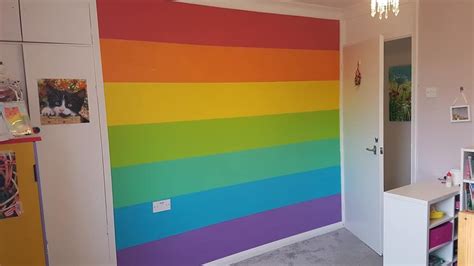I Painted A Rainbow Wall In My 5 Year Old Daughters Bedroom It Took