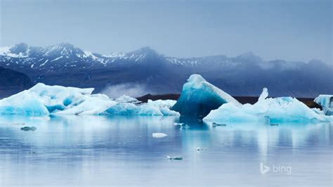 Beautiful Iceberg Bing Wallpaper Preview