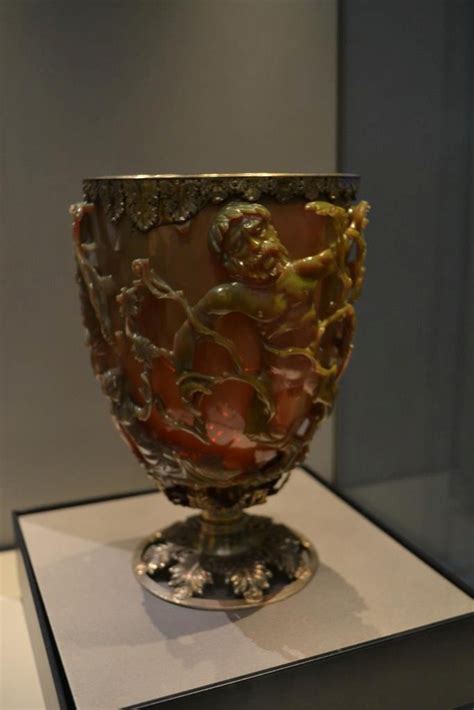 The Lycurgus Cup A 4th Century Roman Glass Cage Cup That Changes Color