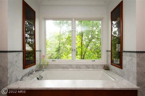 Asmr huge paste lavender pinalen pine pinalen lots of comet super satisfying. Huge jacuzzi tub with massive window and great views ...