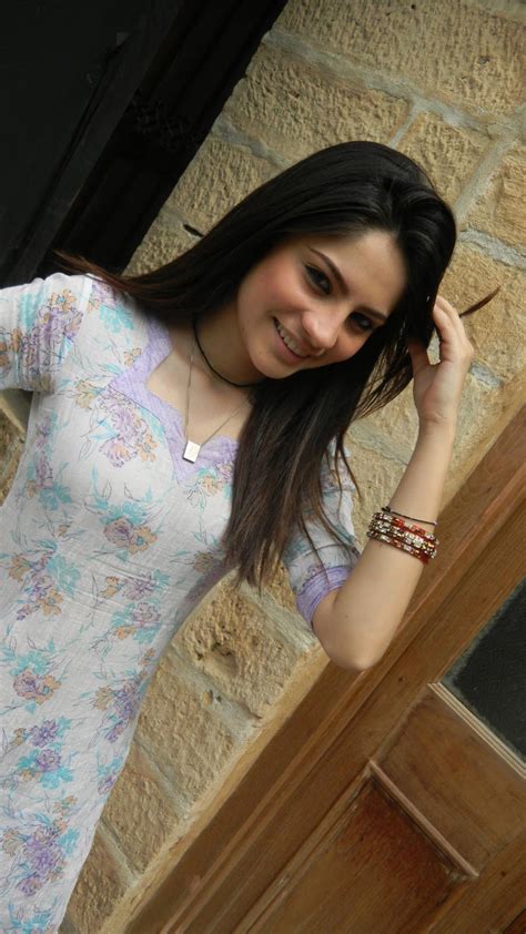 Neelam Muneer Raagfm Bollywood News Collection Movies Review Bol