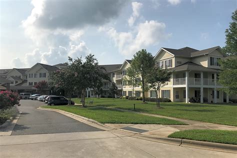 Oak Park Retirement Apartments - Salisbury, NC 28147