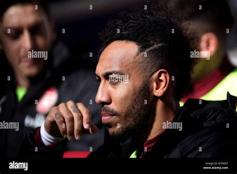 Pierre Emerick Aubameyang Bench Hi Res Stock Photography And Images Alamy