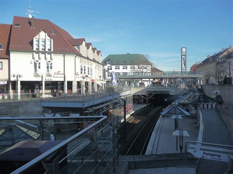 Weilimdorf until 1955 known as weil im dorf is the north western city district of the german city and capital of baden stuttgart weilimdorf is situated 2 km east of hausen. Stuttgart-Hausen