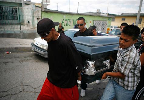 In Mexican Drug War Fear Compounds Law Enforcers Troubles The New