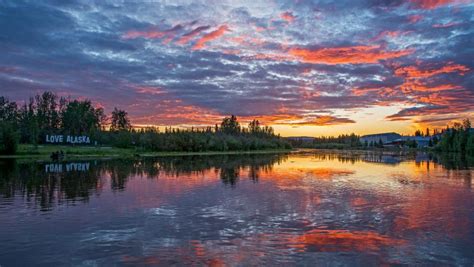 Midnight Sun Tracker Celebrate 70 Days Of Sun Alaska Photos Scenic