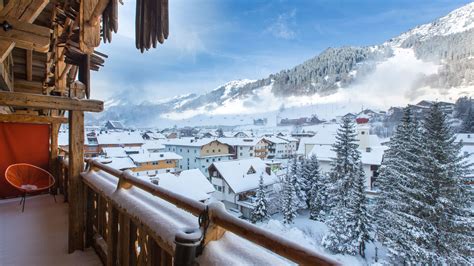 Raffls Tyrol Hotel St Anton In Austria From Carrier