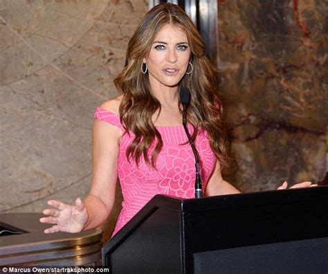 elizabeth hurley flaunts her hourglass figure at charity event in new york daily mail online