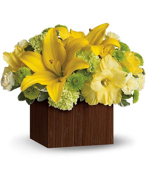 Blue violet flowers opened its doors in 2016 in simi valley, with a simple setup inspired by the flower markets based on. Teleflora's Smiles for Miles in Thousand Oaks, CA | Blue ...