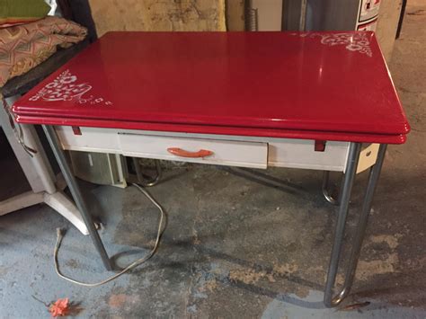 Make prep in your commercial kitchen easy with stainless steel work tables. I was given this retro metal kitchen table for Christmas ...